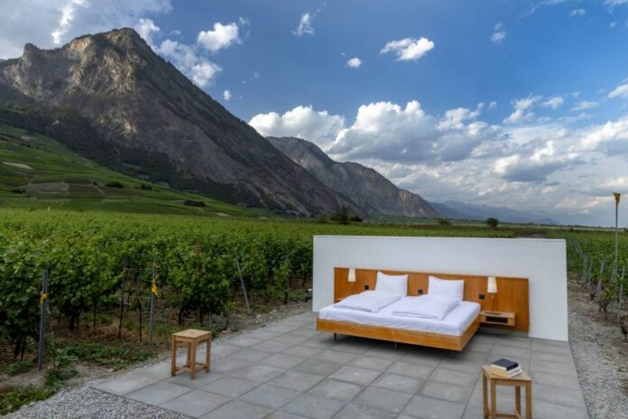 Swiss 'zero star hotel' offers sleepless nights to ponder world's crises