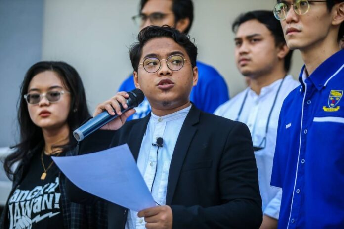 Student unions say they will take to the streets if govt doesn't tackle Malaysia's cost-of-living crisis