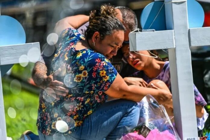 Schoolgirl tells Congress of playing dead to survive Texas massacre