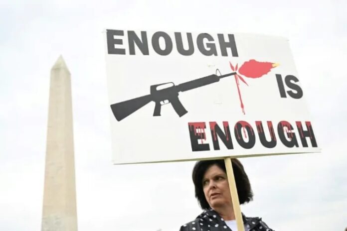 US senators announce limited deal on gun violence measures