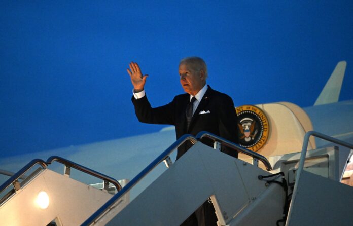 Biden makes emotional appeal for action on gun violence