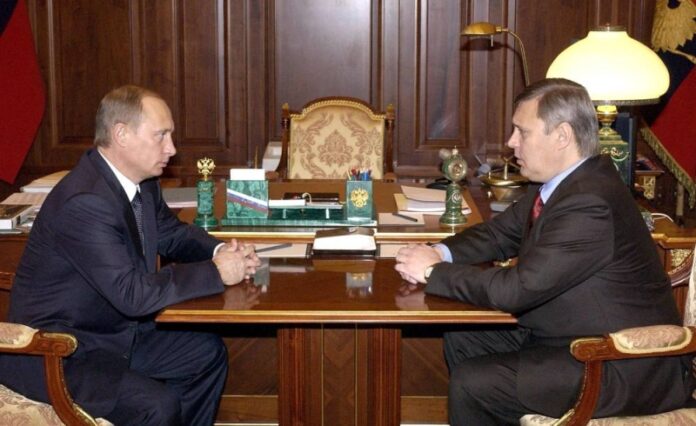 Ex-PM says Putin 'out of it', Ukraine war could last two years