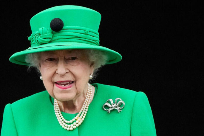 Queen Elizabeth II ends historic jubilee with vow to carry on