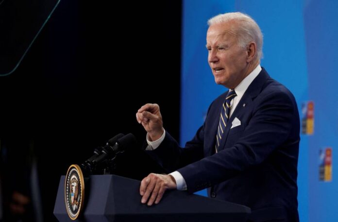 US Supreme Court lets Biden end Trump-era immigration rule