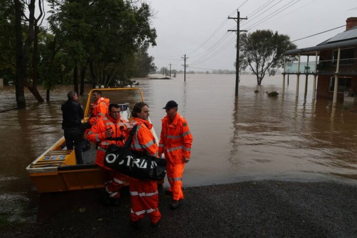 Australia floods worsen as thousands more Sydney residents evacuate