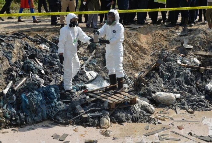 DOE discovers illegal landfill in Dengkil that causes foul odour