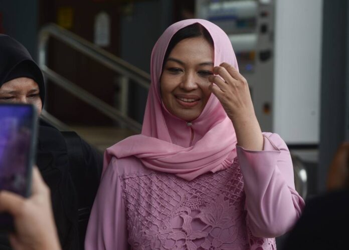 Court warns SM Faisal's ex-wife Emilia Hanafi not to skip her hearing