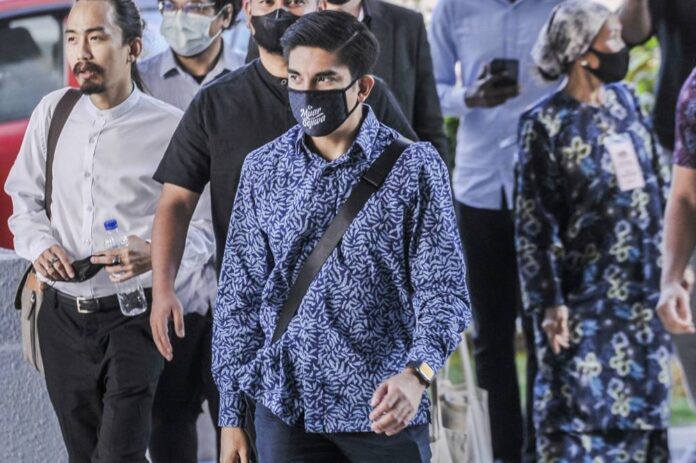 Defence seeks to impeach star witness in Syed Saddiq's trial over contradictory testimony