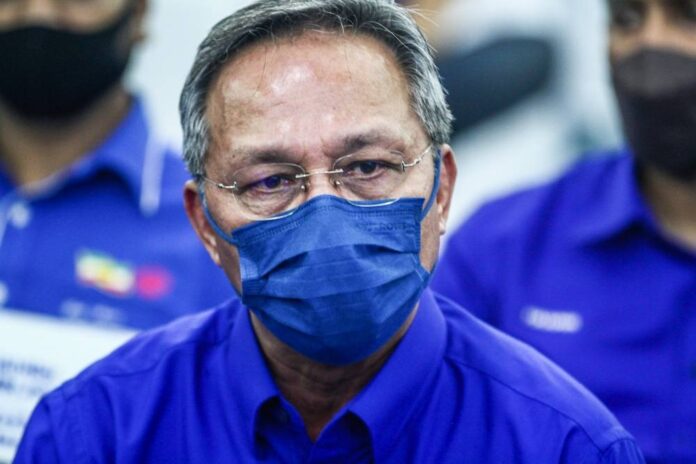 Report: Umno infighting will damage Ismail Sabri's efforts at rebuilding economy, says Johor division's Hasni