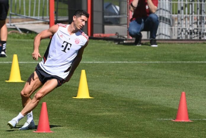 Bayern star Lewandowski poised for Barcelona move