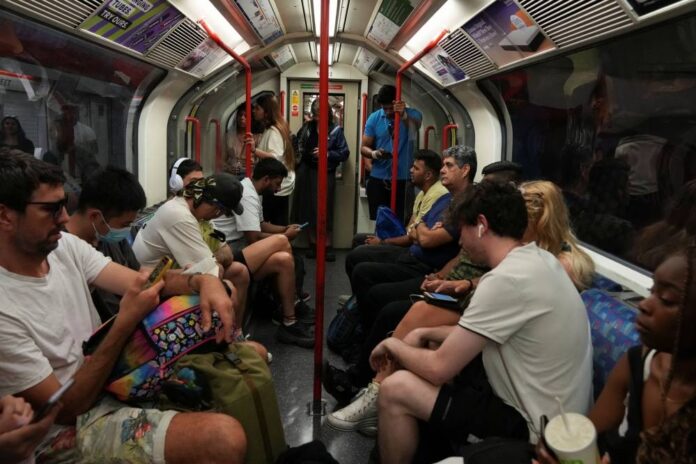 Britain on course for hottest day on record