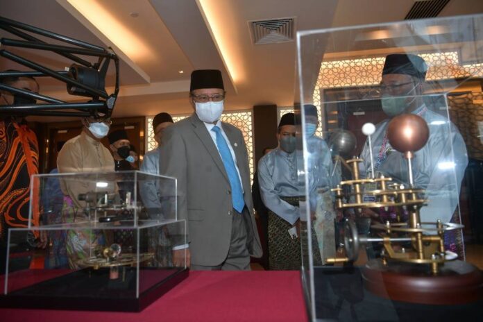 Sarawak govt will continue with planned projects despite federal savings policy, says premier