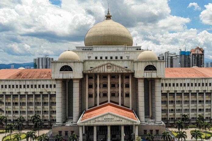 Judge Nazlan probe: High Court rules questions of law by lawyers, activist can be referred to apex court