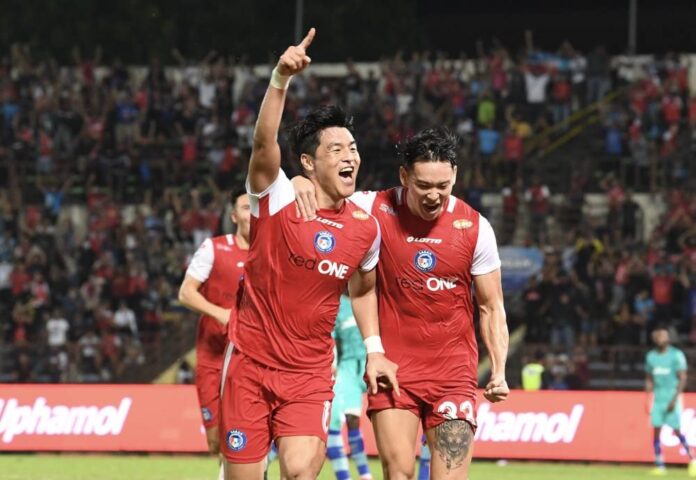 'Karim' helps the Rhinos keep pace with league leaders JDT