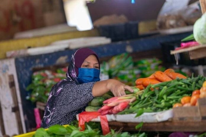 Rising prices, fewer donations: Malaysian NGOs giving food aid feel the pinch following price hikes