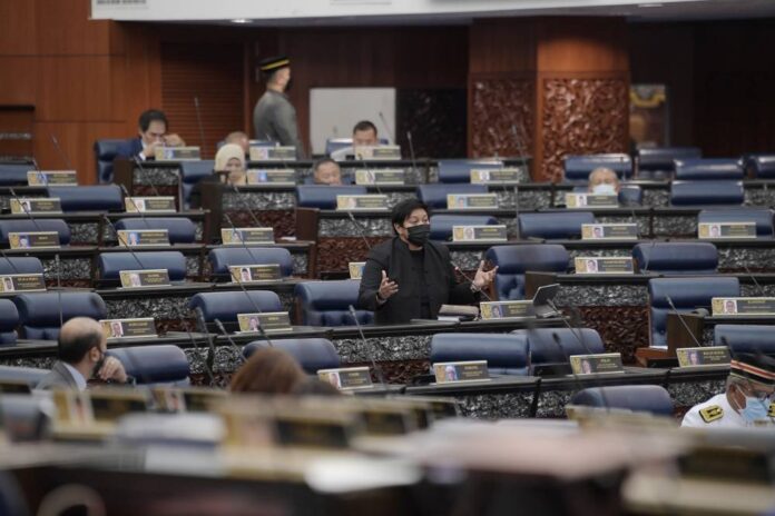Sexual harassment tribunal administrator should be a committee, not an individual, says Azalina