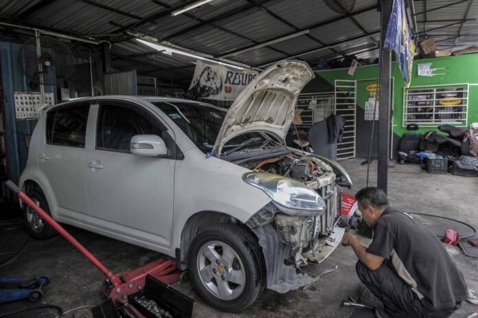 Report: As inflation thins wallets, some Malaysians skimp on car maintenance, leading to road mishaps