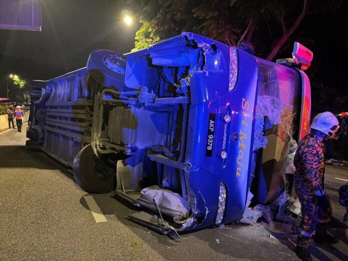 Fire Dept: Express bus with 24 passengers overturns at Jalan Damansara in KL