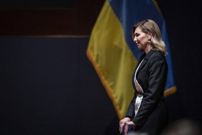 Ukraine's camera-shy first lady steps onto global stage