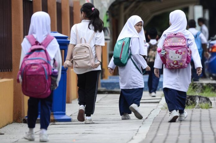 Health Ministry: Four respiratory infection cases mostly involving students reported yesterday