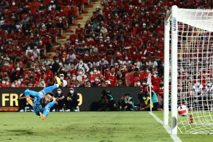 De Gea keen to sign contract extension at United