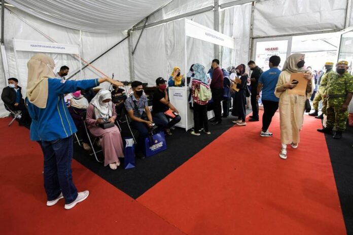 Jamin Kerja Keluarga Malaysia Career Expo offers more than 30,000 job opportunities