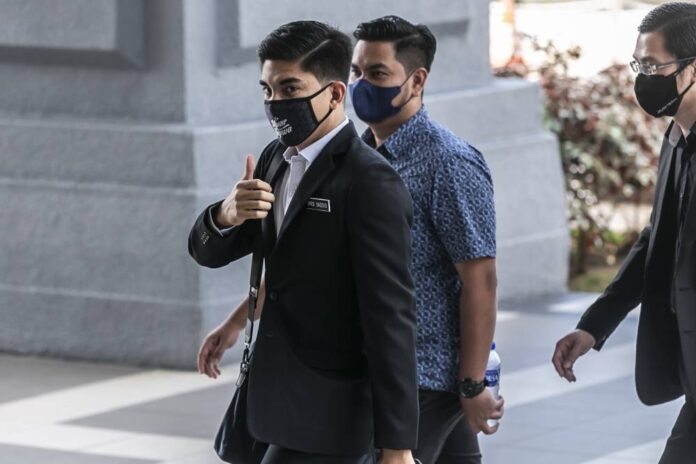 Lawyer questions competency of MACC investigation on Syed Saddiq after IO admits ignorance of law