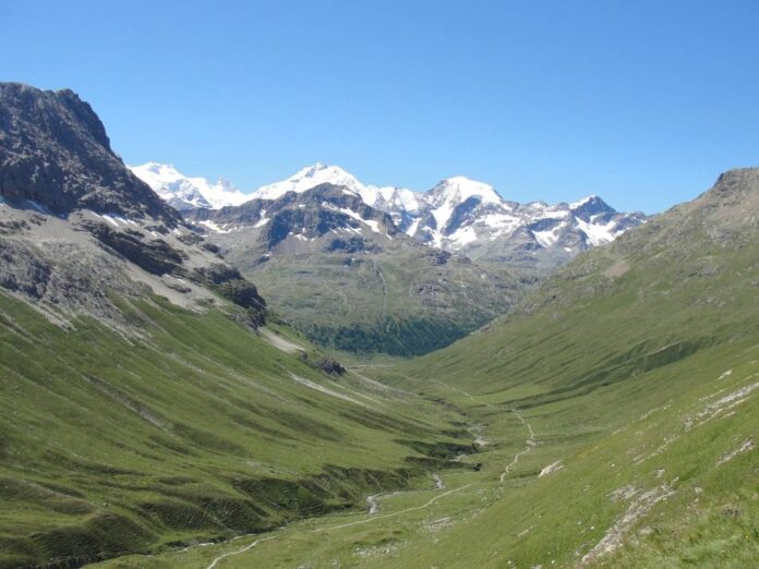 Switzerland sees freezing point climb to record high above Alpine summits