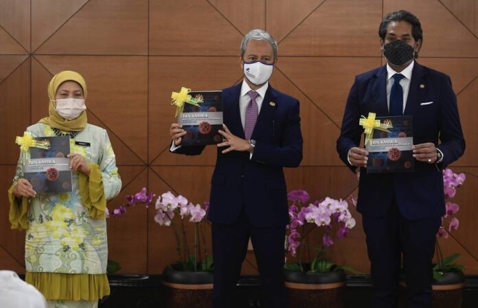 Parliament launches book on dynamics in the face of Covid-19
