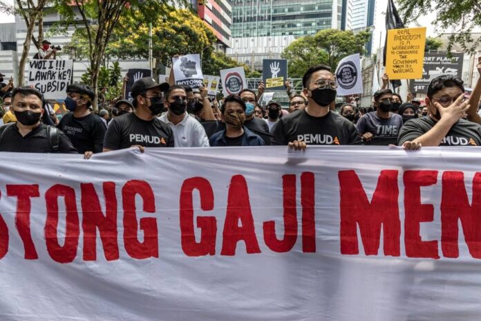 Rafizi: Ministers should get wages cut as punishment for Cabinet's failure, would already be fired in other countries