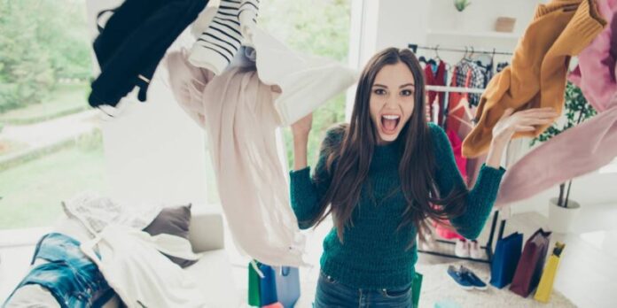 Ultra-fast fashion charms young despite damaging environment