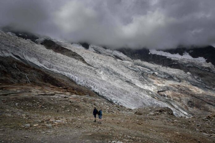 Mountain melt shutters classic Alpine routes