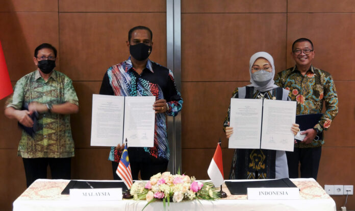 Indonesia lifts restrictions on workers' entry to Malaysia
