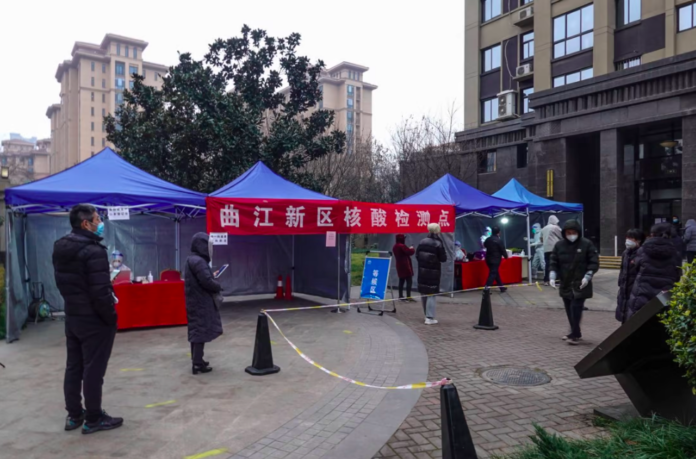 China sacks official for negligence, video game addiction