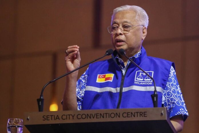 PM confident Sarawak will achieve developed status under Abang Johari's leadership