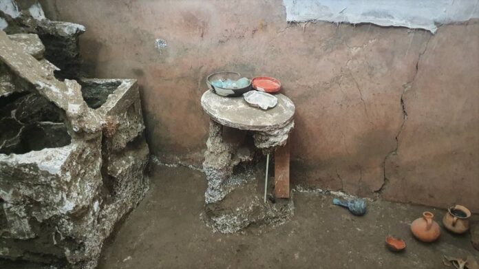 Pompeii discoveries shed light on middle class life