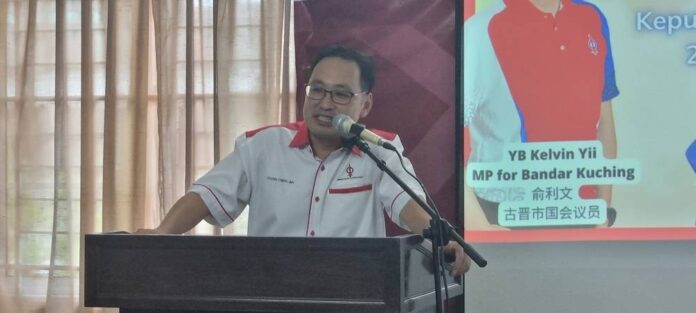 Willie took advantage of loophole to switch parties, says Sarawak DAP chairman