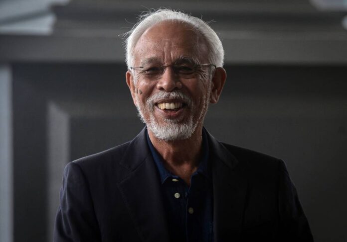 Shahrir received RM1m cheque from Najib, bank manager tells court