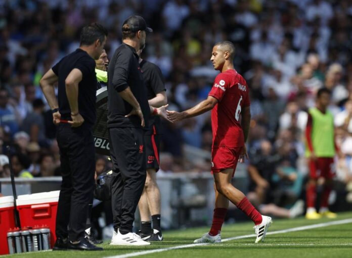 Liverpool will only sign the 'right' players despite injuries, says Klopp