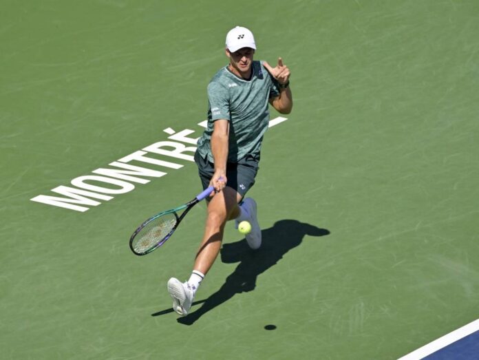 Hurkacz battles back to topple Ruud in Montreal