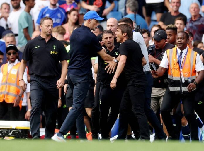 Conte says Tottenham closing gap but still behind Chelsea