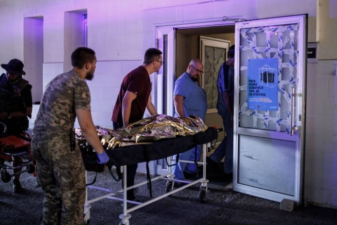 Little respite for doctors on Ukraine's eastern front