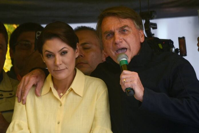 Brazil's Bolsonaro rallies his 'army'