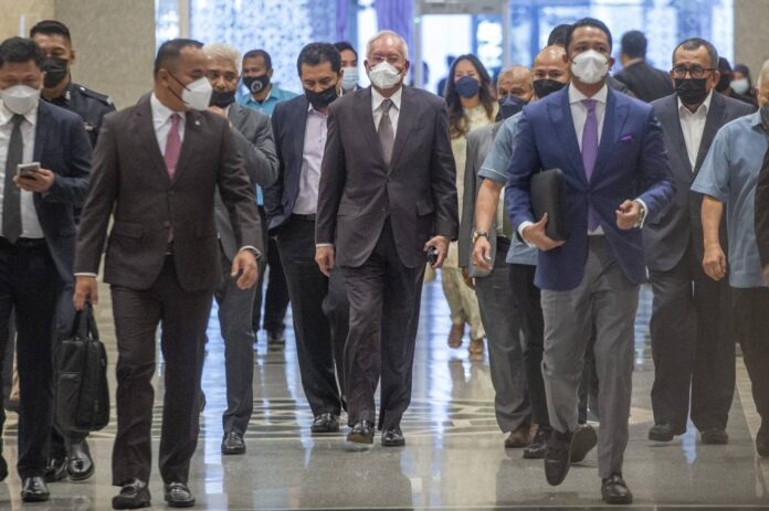 Federal Court rejects Hisyam Teh's discharge bid, hearing for Najib's last appeal starts now