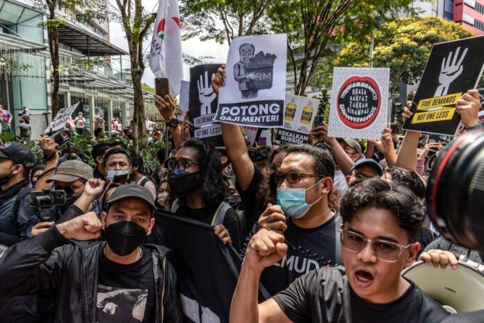 Three plead not guilty over price hike protest gatherings in KL