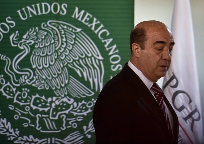 Mexico arrests ex-top prosecutor over disappearance of 43 students