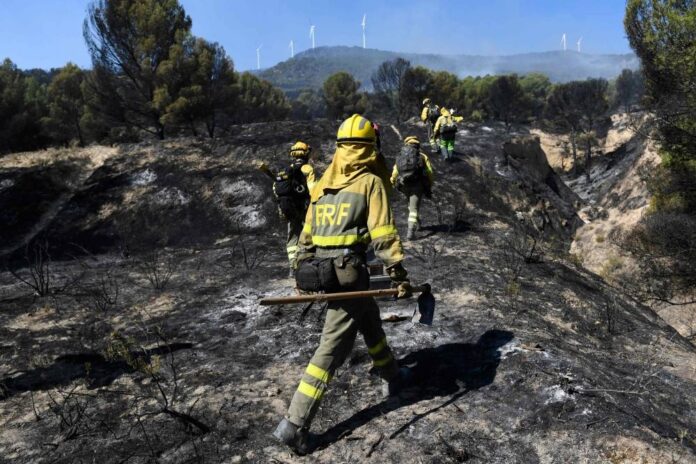 Spain says eastern wildfire contained
