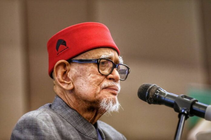 PAS' Hadi claims non-Muslims, non-Bumiputera make up the bulk of 'roots of corruption'