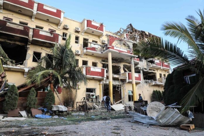 Death toll in Somalia hotel siege climbs to 21