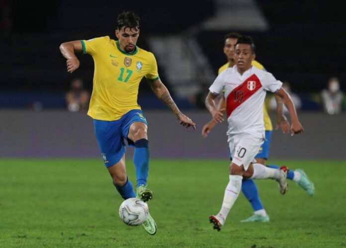 West Ham manager Moyes confirms bid for Lyon's Paqueta